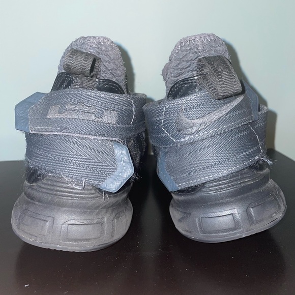 Nike Lebron Soldier 12 SFG - Picture 3 of 4